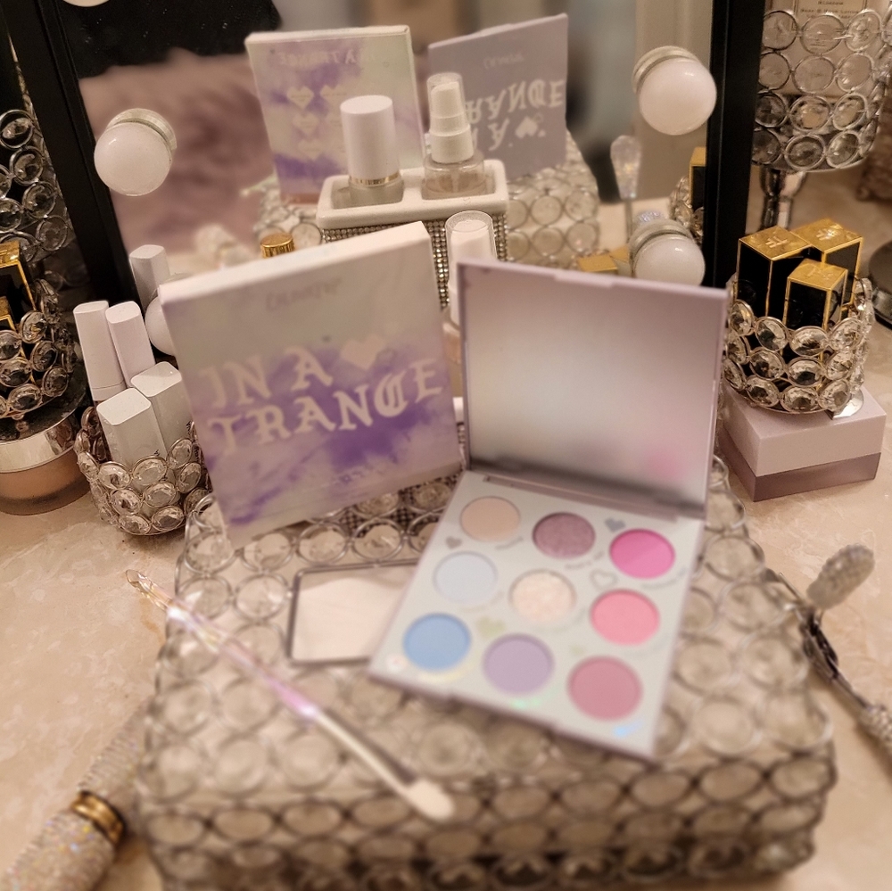 COLOURPOP In A Trance Shadow Palette NEW